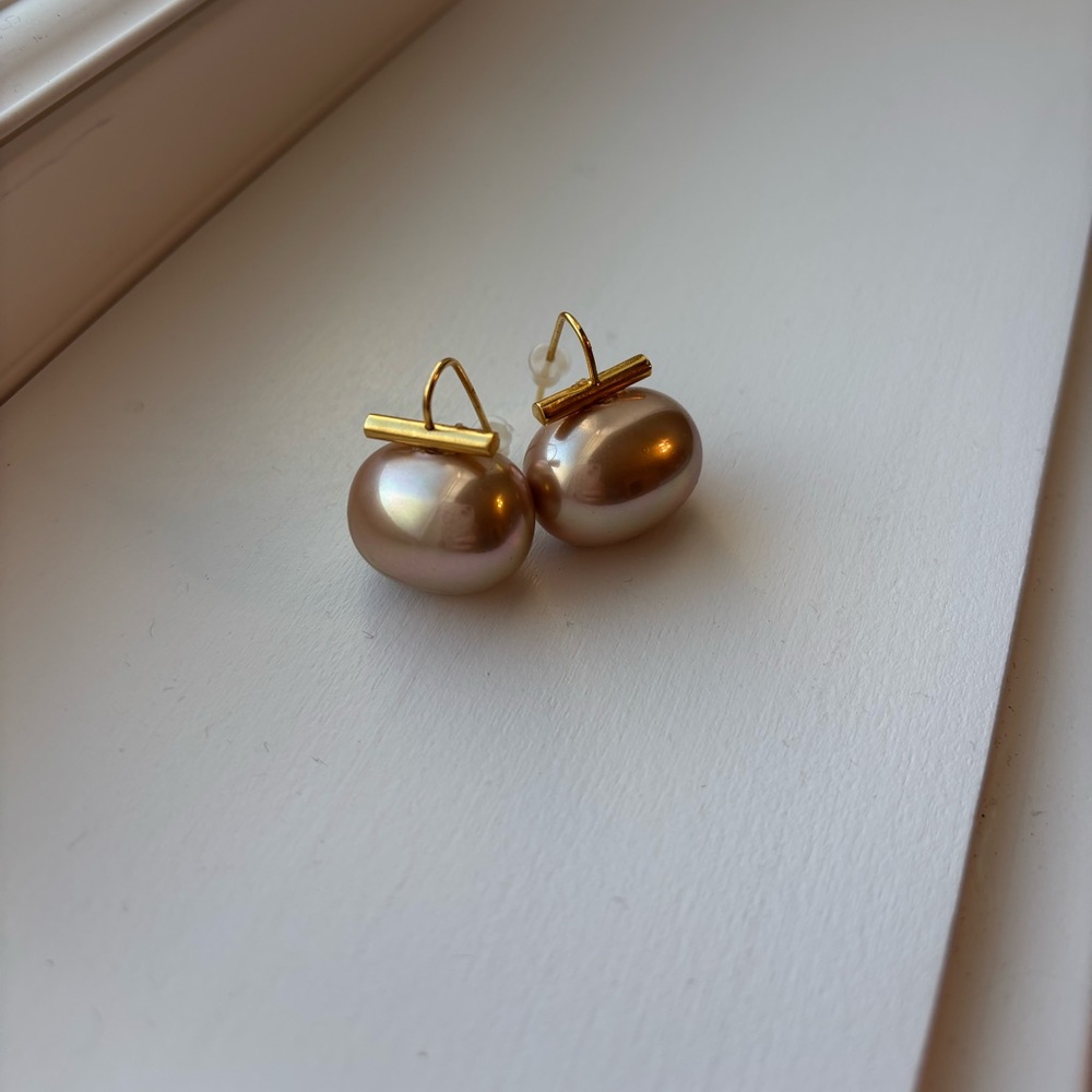 Catherine Canino Pebble Pearl Earrings